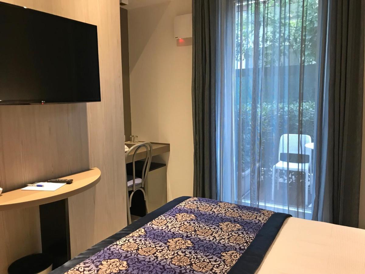 Hotel Villa Hermosa 리치오네 외부 사진