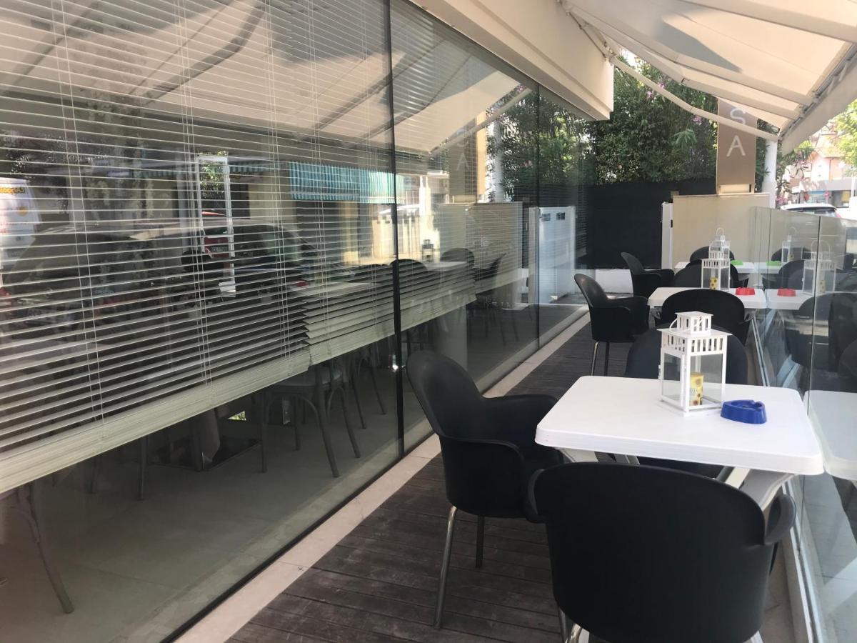 Hotel Villa Hermosa 리치오네 외부 사진