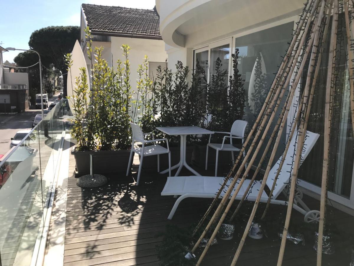 Hotel Villa Hermosa 리치오네 외부 사진